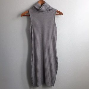 NWOT Grey fitted mini